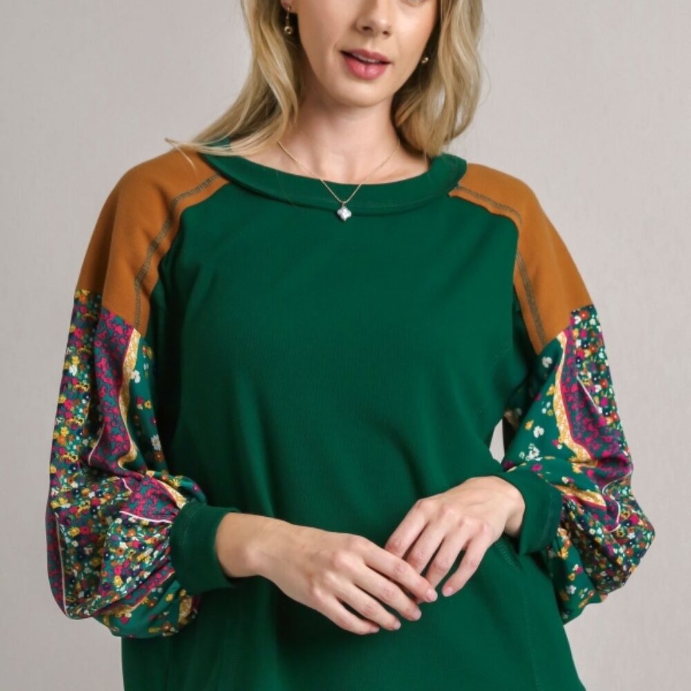 UMGEE Colorblock Contrast Knit Top with Printed Sleeves (New)